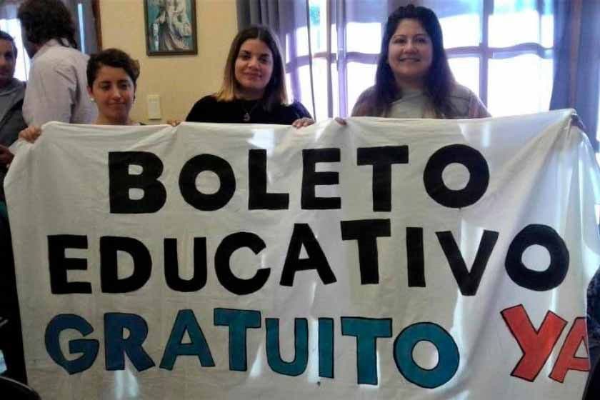 Es crítica la situación de los estudiantes por los problemas que afectan al transporte público
