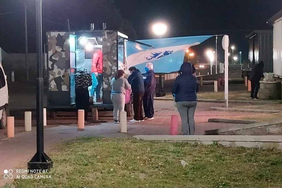 Nuestros soldados y su papel comunitario
