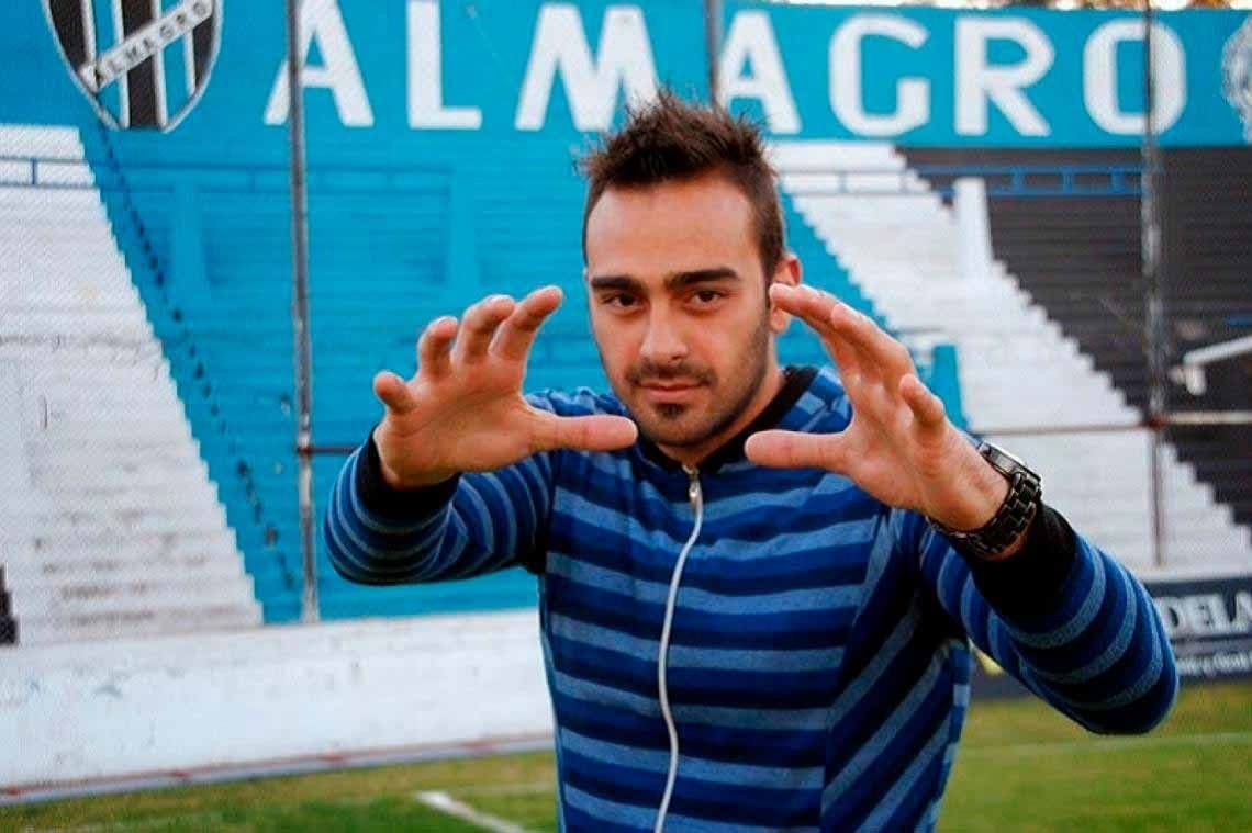 Fútbol: el pinamarense Centeno a la primera C