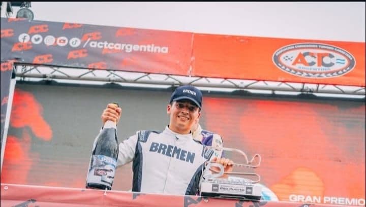 Jorge Barrio se subió al segundo escalón del podio en el TC pista