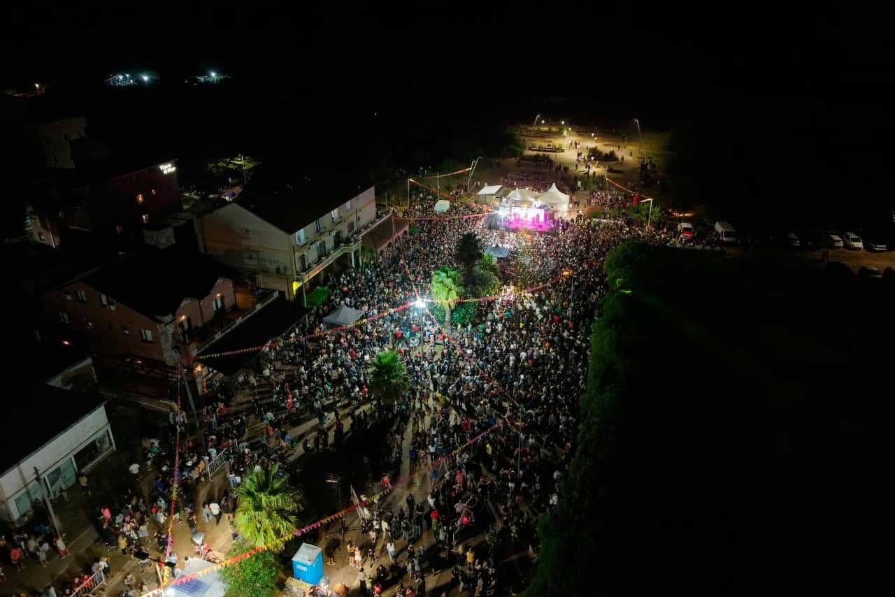 Carnavales 2026: Multitudinaria celebración en Valeria del Mar