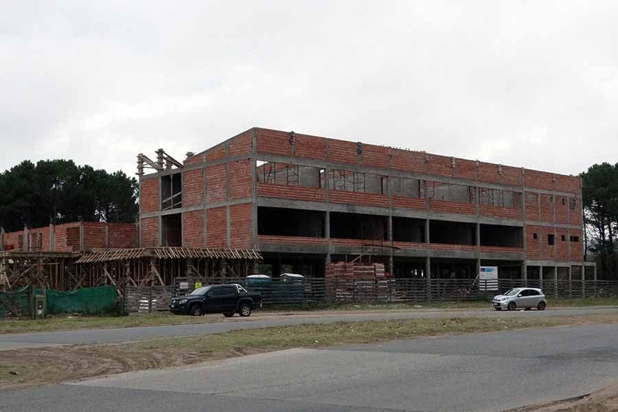 El futuro edificio de la EEST avanza a paso firme