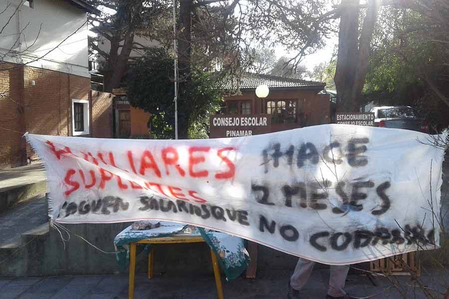 Protesta de ATE Pinamar frente al Consejo Escolar