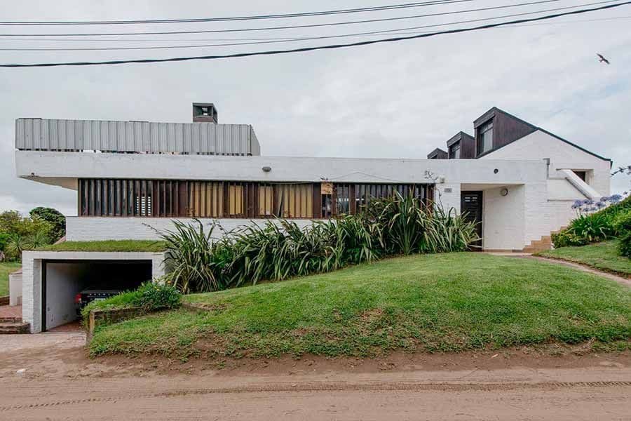 Osvaldo Bidinost y Mabel Lula Lapaco, en Pinamar