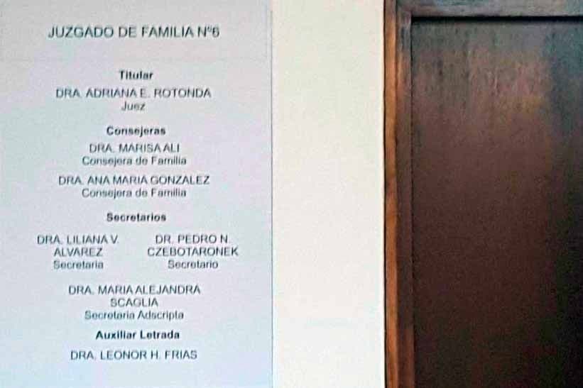 Búsqueda de familias adoptantes