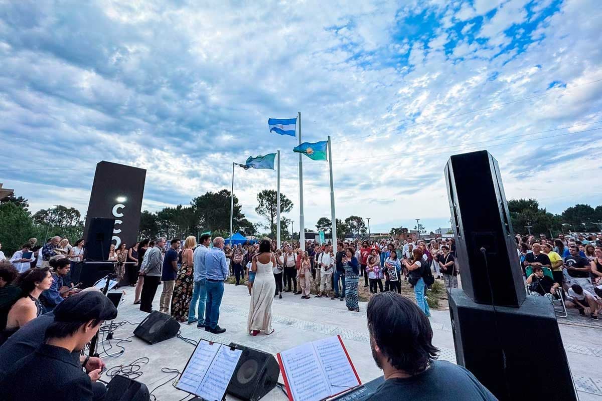 Se inauguró el Centro Cultural Ostende
