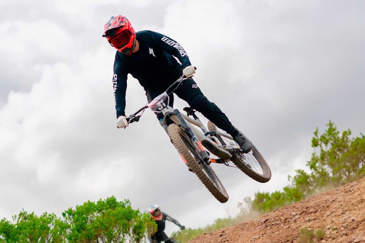 Último descenso del 2024 para Icarde y Ghi Mayola