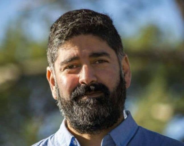 Estanga niega cobrar tres sueldos y denuncia una “opereta de campaña”